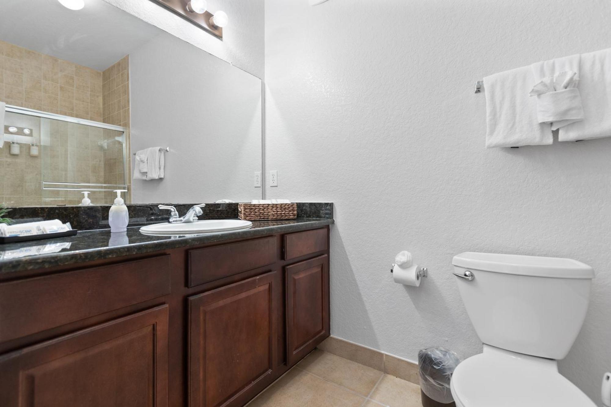 Near Disney W/ Pool-3Br/2Ba-Spacious & Cozy Condo 대번포트 외부 사진