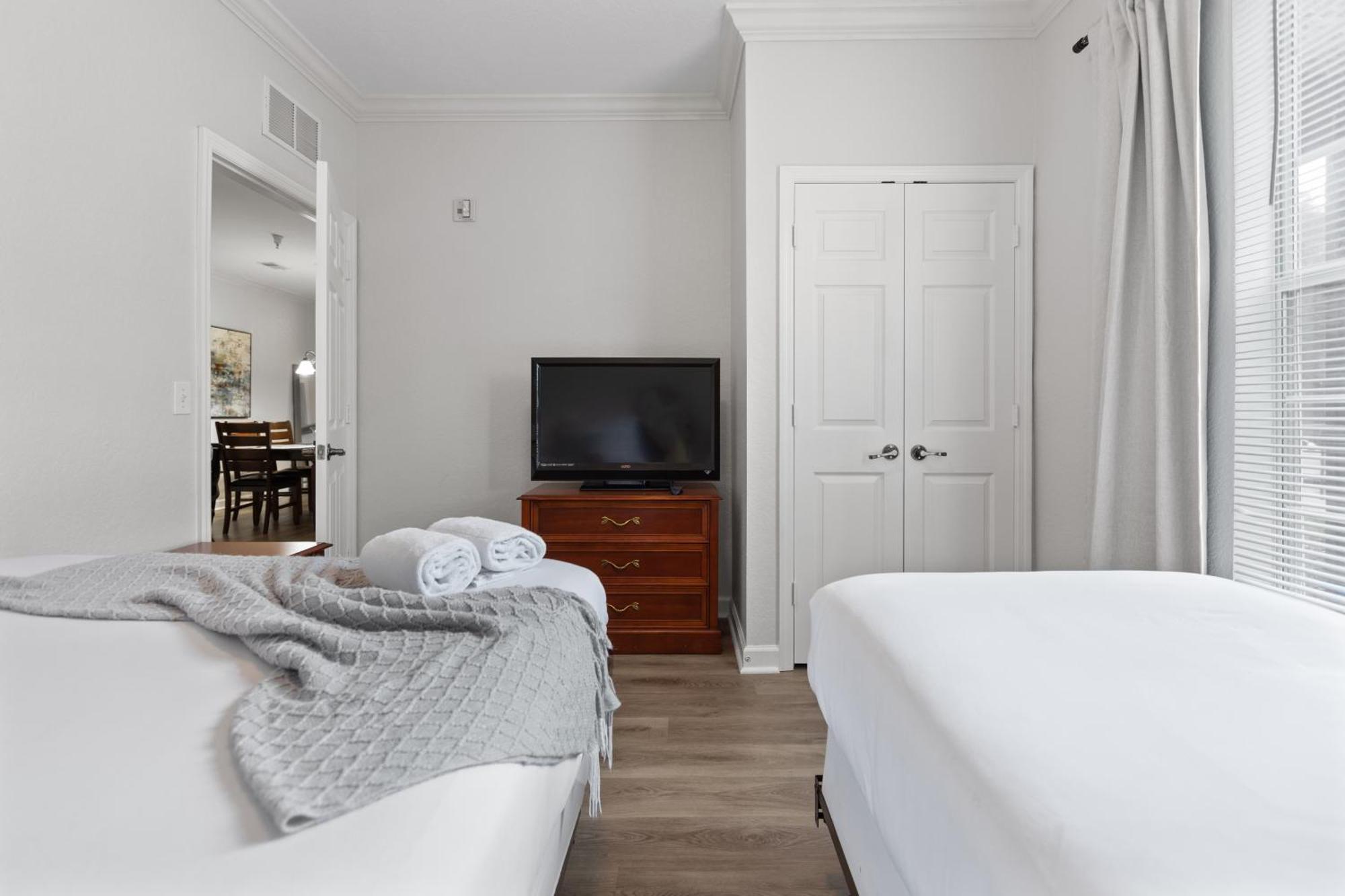 Near Disney W/ Pool-3Br/2Ba-Spacious & Cozy Condo 대번포트 외부 사진