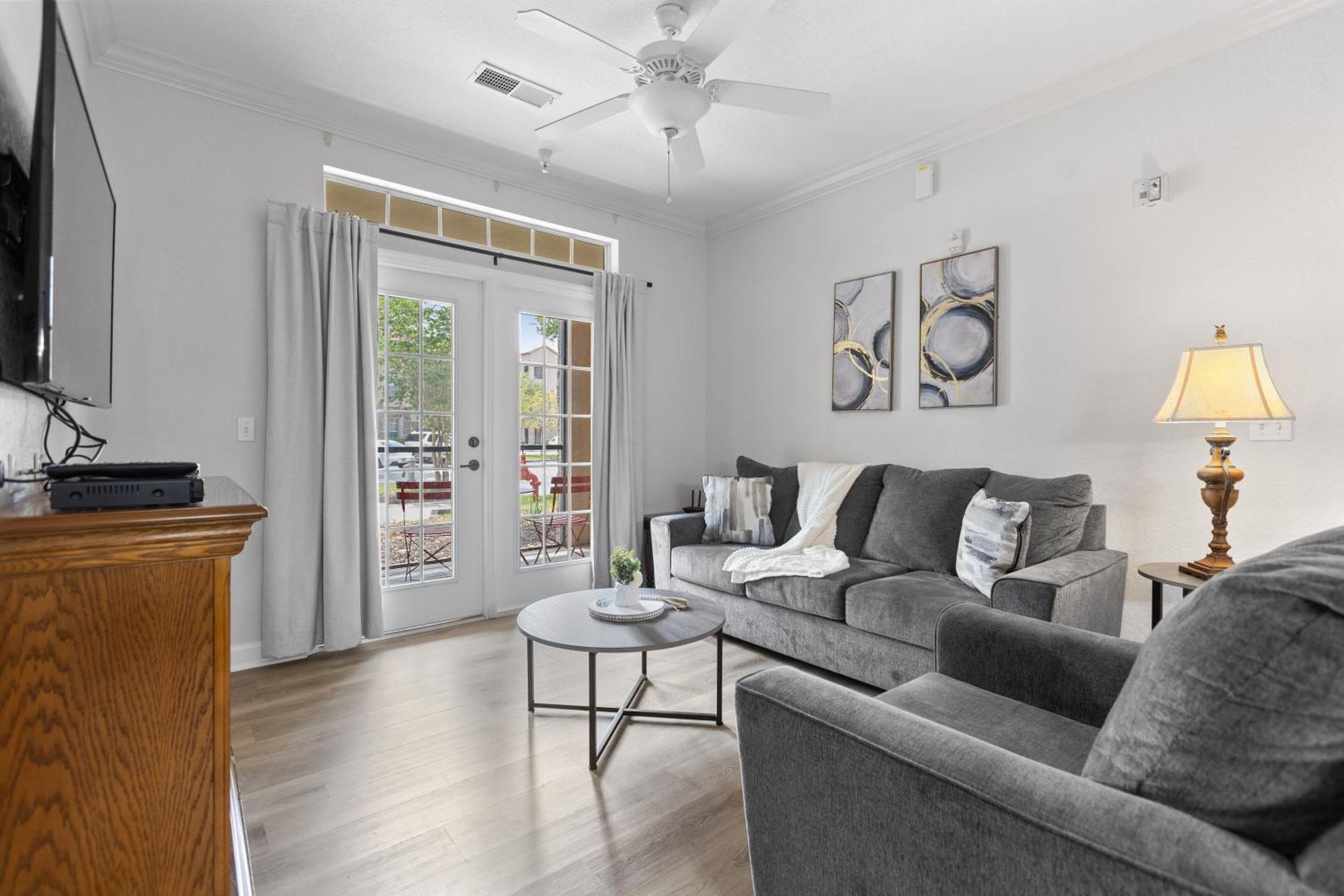 Near Disney W/ Pool-3Br/2Ba-Spacious & Cozy Condo 대번포트 외부 사진